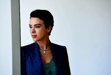 Η Λαμπρίνα Κακιούζη μιλά για το νέο Πρόγραμμα Κατάρτισης με Τεχνητή Νοημοσύνη και επίδομα 750 ευρώ!