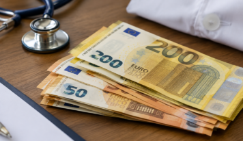 Συνελήφθη επ’ αυτοφώρω γιατρός σε νοσοκομείο της Ηπείρου για «φακελάκι»