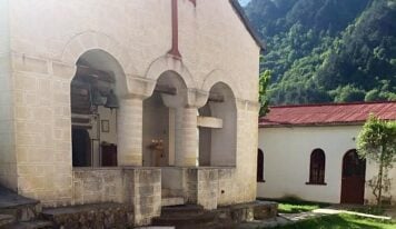 Κόνιτσα: Δύο γυναίκες χρειάστηκαν βοήθεια στο μονοπάτι της Μονής Στομίου